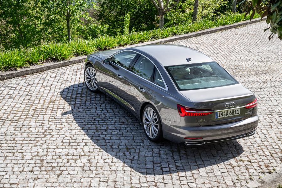  Audi A6 55 TFSI Quattro (C8) 2018 года  (WW) (фото 4 из 40)